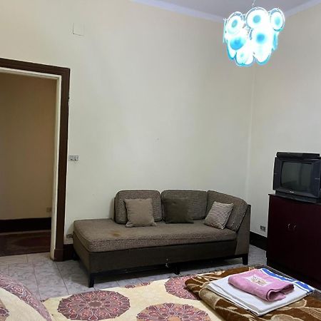 Beautiful Apartment In The Heart Of Cairo Exterior foto